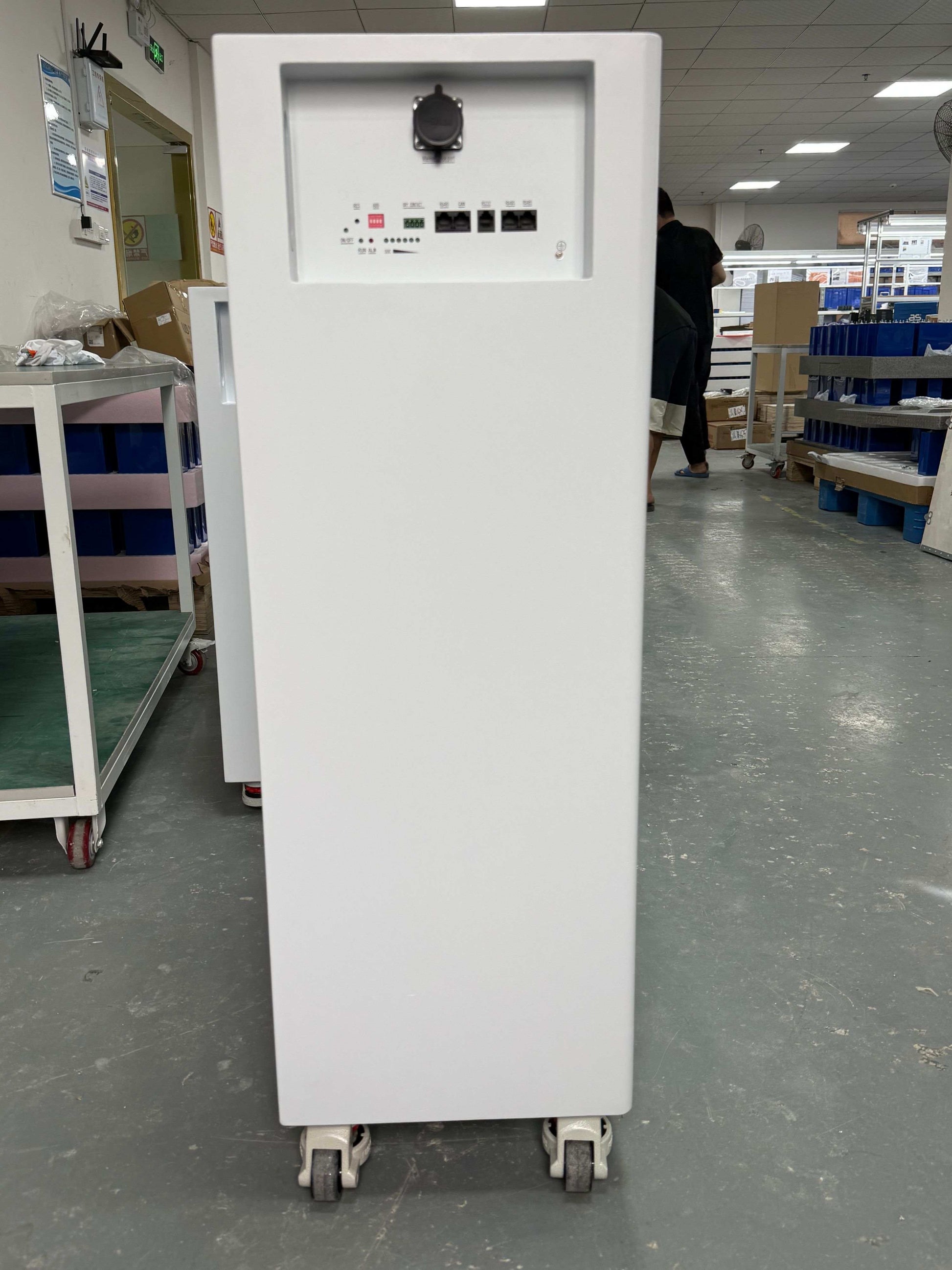 (Copy) SPower Vertical Standing LiFePO4 Lithium Battery 48V 51.2V 628AH 32KWH PACE BMS Touch Display